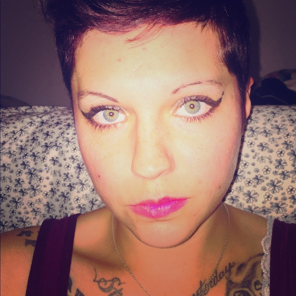 Meet your Posher, Melanie dawn